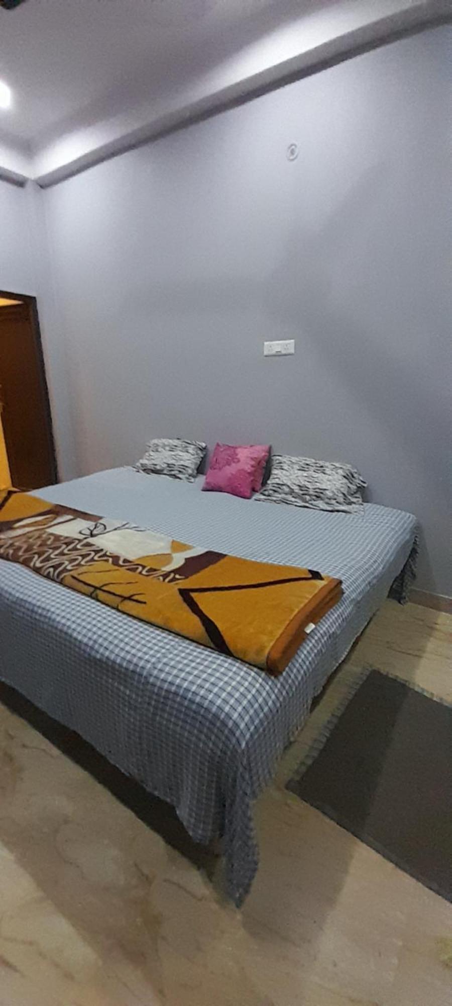 Santoshi Lucknow